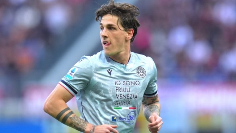 زانيولو يشعل سوق الانتقالات: أودينيزي يريد الاحتفاظ به بينما يراقب عمالقة إيطاليا عن كثب