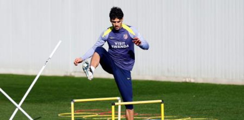 سيميوني يضع اللمسات الأخيرة على تشكيلة أتلتيكو قبل مواجهة برشلونة على ملعب ميتروبوليتانو