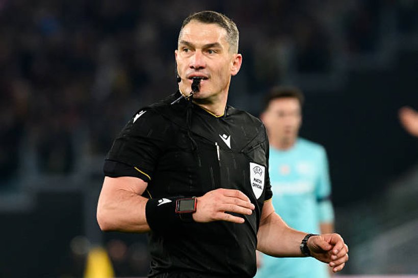 طاقم تحكيم مباراة برشلونة وأتلتيكو في دوري أبطال أوروبا