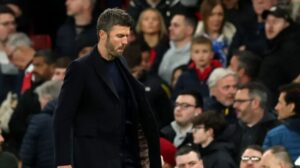 كاريك: طرد مارتينيز كان أسوأ قرار تحكيمي رأيته في حياتي