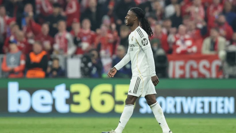 كامافينجا يصر على البقاء في ريال مدريد