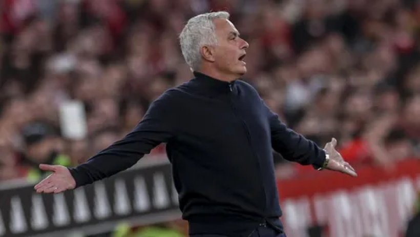 مورينيو على رادار إيطاليا بعد صدمة كأس العالم