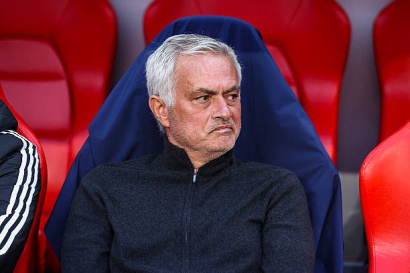 مورينيو يثير الجدل حول مستقبله مع بنفيكا