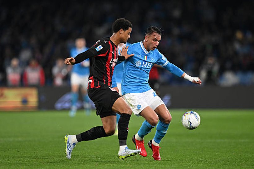 نابولي يحقق فوزاً ثميناً على ميلان في الدوري الإيطالي