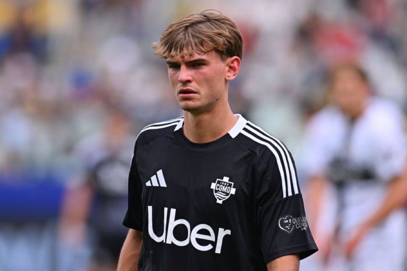 نيكو باز: لا توجد مفاوضات مع الإنتر، تركيزي الكامل منصب على كومو