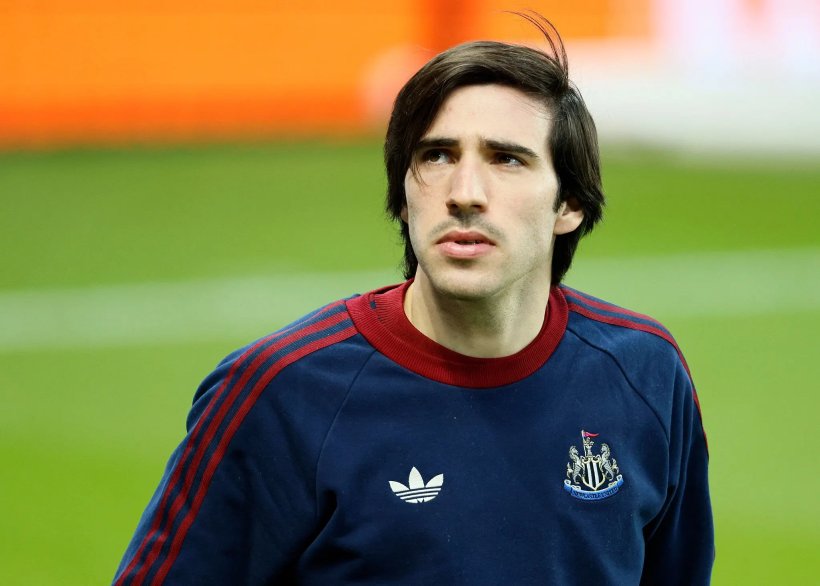 نيوكاسل يحدد سعرًا باهظًا لرحيل تونالي وسط اهتمام عمالقة إنجلترا