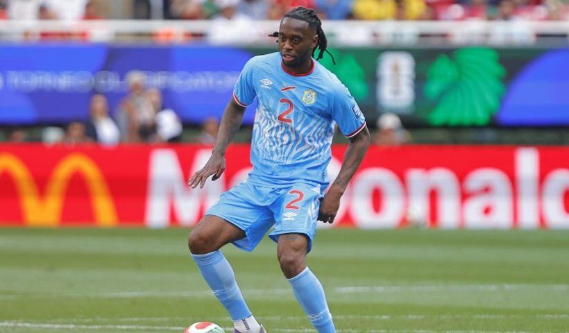 تصعيد قانوني دولي.. وست هام يقاضي الاتحاد الكونغولي لدى “فيفا” بسبب أزمة وان بيساكا