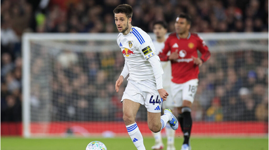 يشرح إيليا جرويف انتقاله إلى ليدز ويهدف إلى أن يصبح أسطورة